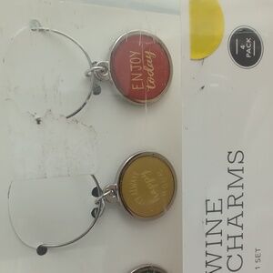 THRESHOLD Wine Charms (4 Pack)